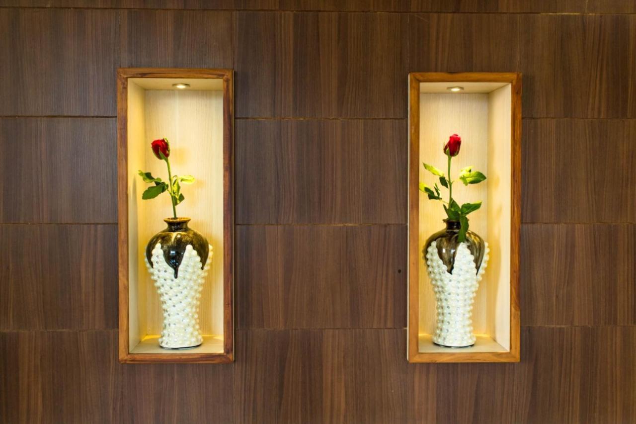 Miracle Residency Hotel Kizhake Chālakudi Kültér fotó