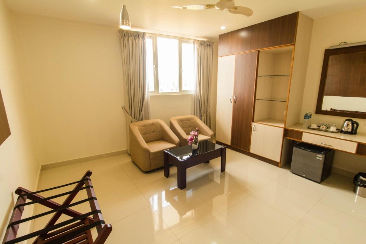 Miracle Residency Hotel Kizhake Chālakudi Kültér fotó
